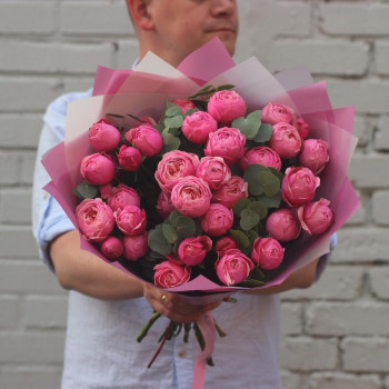 7 bush peony roses Silva pink with eucalyptus