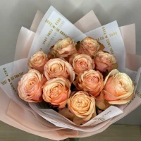 Mono bouquet of Kahala roses